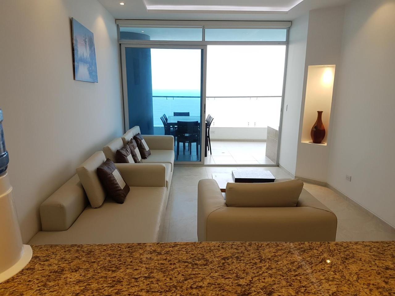 Departamento Frente Al Mar Grand Diamond Apartment Tonsupa