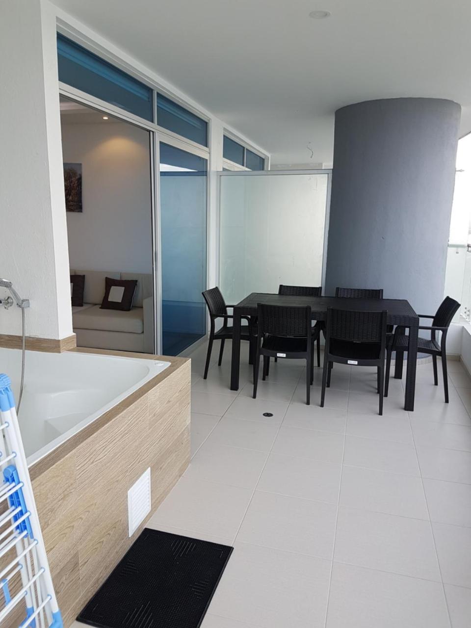 Departamento Frente Al Mar Grand Diamond Tonsupa