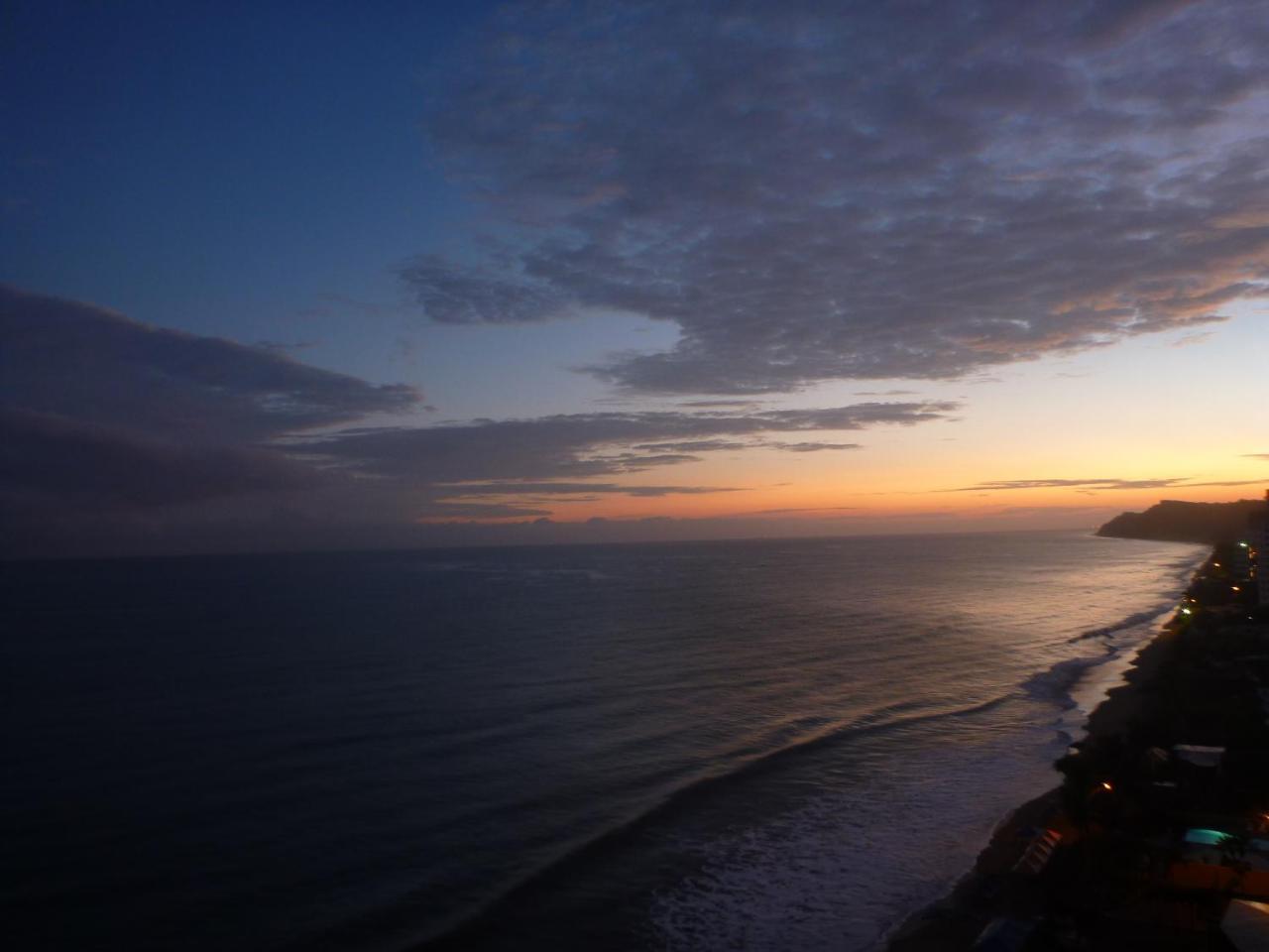 Departamento Frente Al Mar Grand Diamond * Tonsupa