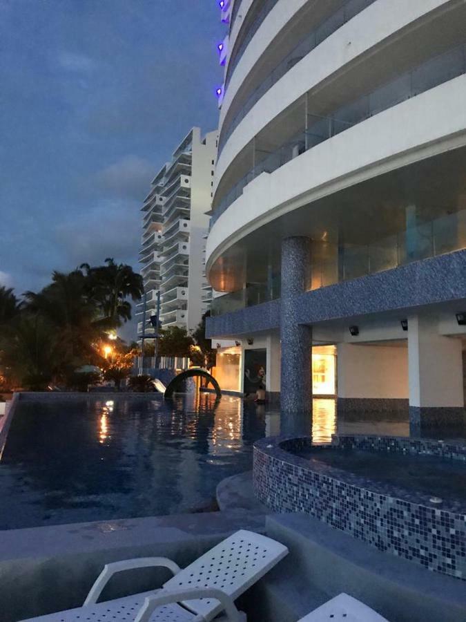 Departamento Frente Al Mar Grand Diamond Tonsupa